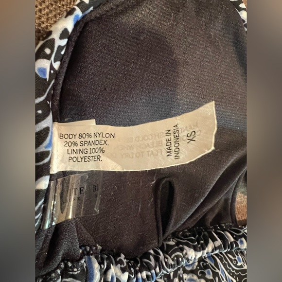 WHBM Bikini 👙 - Picture 9 of 16